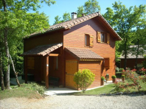 Nice chalet in the woods of the beautiful Dordogne